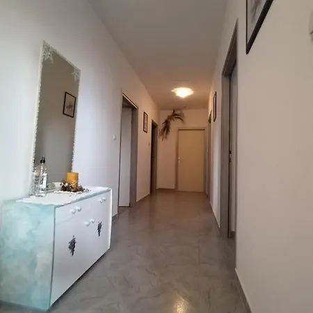 Zlata Rab Apartament *